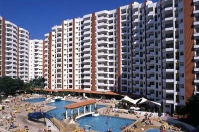 Avenida das Comunidades Apartment