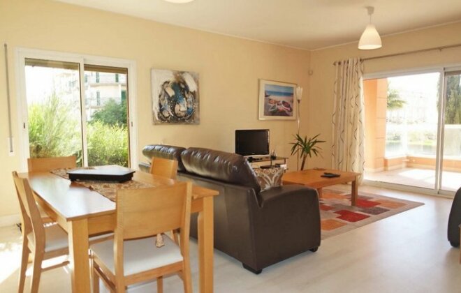 B02 - Fantastic Apartment with Pool - Photo4