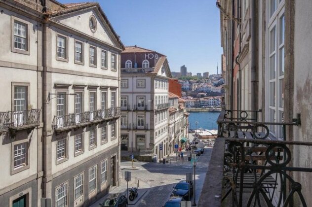 Dixo's Oporto Apartments