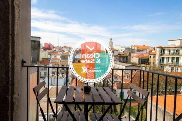 Liiiving in Porto Historic Clerigos Apartments