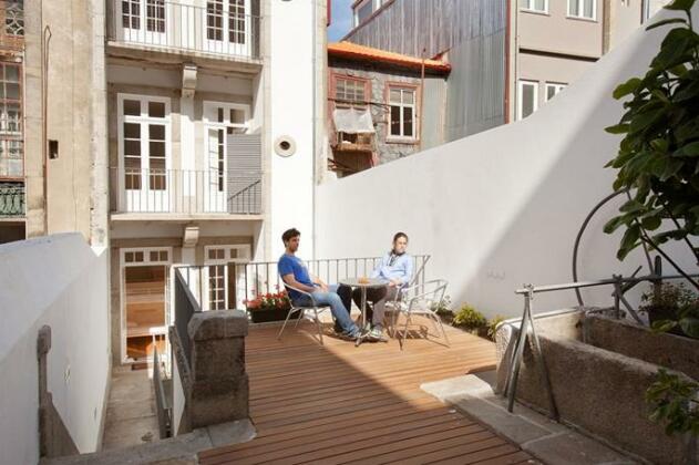Porto Lounge Hostel & Guesthouse - Photo2