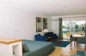 STUDIO Apartment Sleeps 2 Quarteira - Photo3