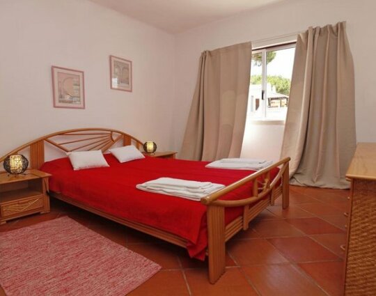 Vilamoura Apartment with Pool - Photo3