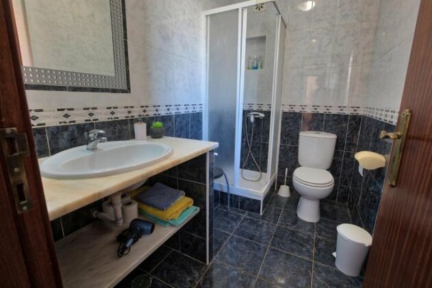 Local Guesthouse - Photo4