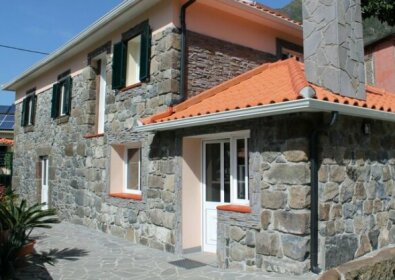 Dinis Country Cottage by OurMadeira