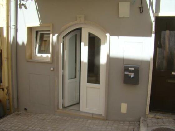 Home In the Sea - Photo2