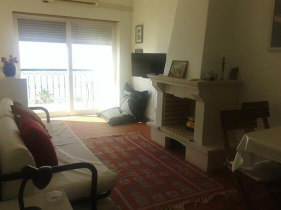 Must Over the Sea - Photo3