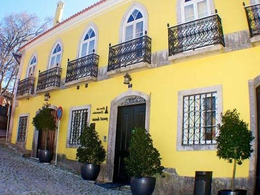 Charm Inn Sintra - Photo2