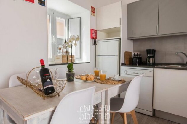 CheckinCheckout - Colares Cozy House - Photo5