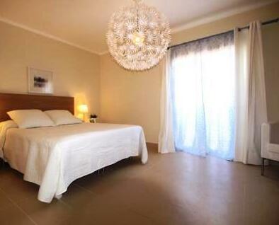Cabanas Beach Self Catering Apartments - Photo4