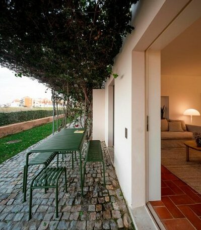 Flattered to be in Algarve - Photo3