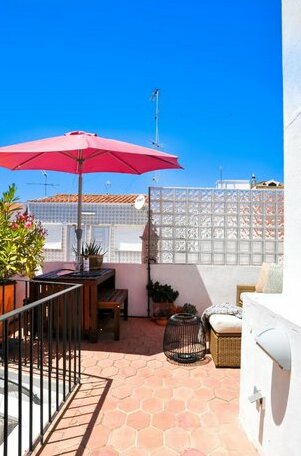 LovelyStay - Casa Salto - Charming Townhouse with Large Terrace - Photo3