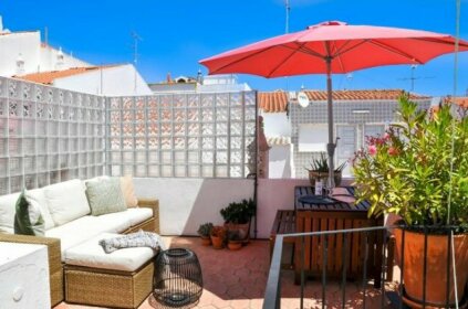 LovelyStay - Casa Salto - Charming Townhouse with Large Terrace