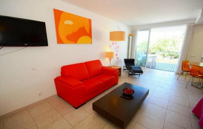 Modern Golden Apartment - Photo4