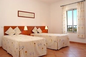 Monte dos Avos Village - Photo3