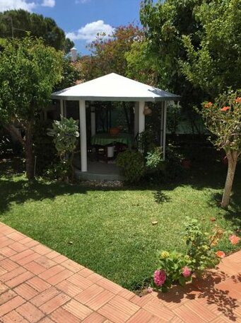 Typical Algarvian Family Home - Photo3