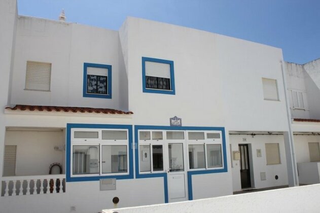 Salema Beach Houses