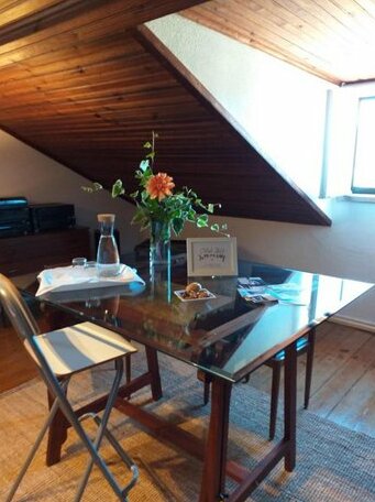 House With 2 Bedrooms in Praia do Ribatejo With Wonderful Lake View Enclosed Garden and Wifi - 200 - Photo3