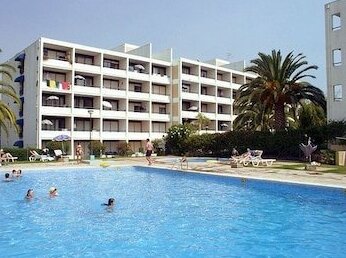 Parque Mourabel Oasis Village & Pe do Lago