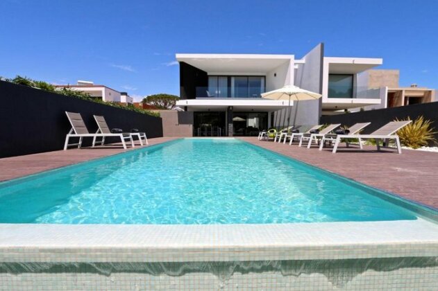 Villa Pinheiro - Clever Details