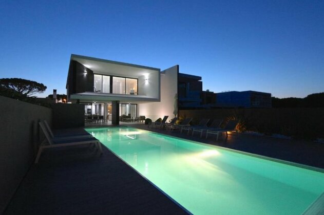 Villa Pinheiro - Clever Details - Photo4