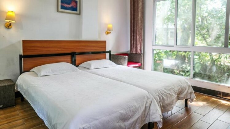Lighthouse Hotel Koror - Photo5