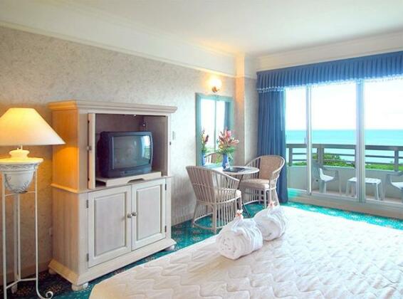 Palasia Hotel - Photo3