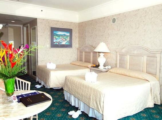 Palasia Hotel - Photo4