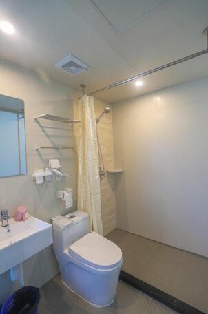 U World Motel - Photo3