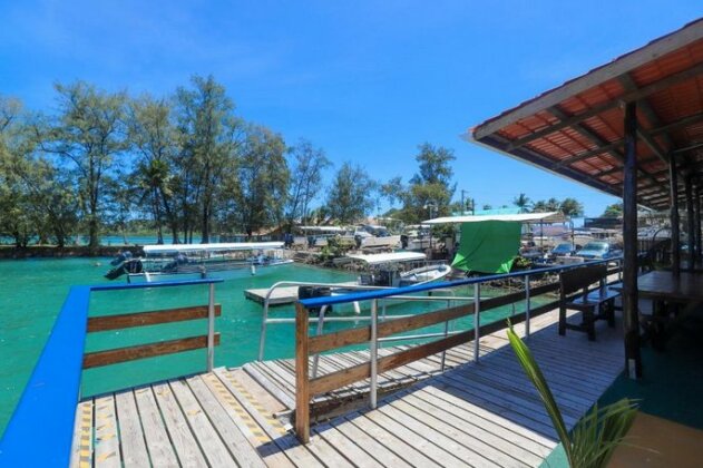 U World Motel - Photo4