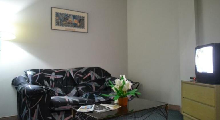 West Plaza Desekel - Photo5