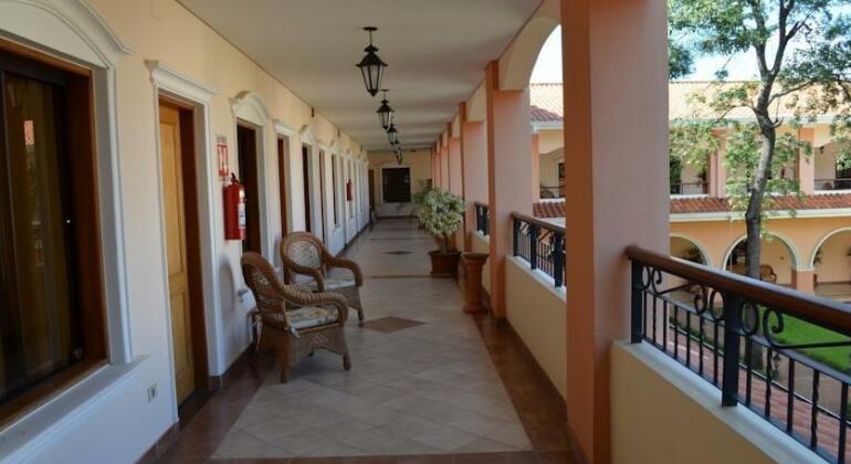 Le Moustier Suites - Photo4