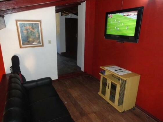 Colonial Hostel & Camping - Photo4