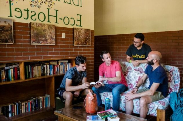 IDEAL Eco-Hostel - Photo3