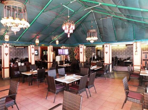 Al Bustan Hotel - Photo2