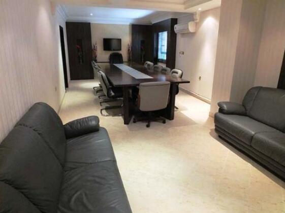 Al Bustan Hotel - Photo4