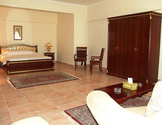 Al Sadd Suites Hotel - Photo3