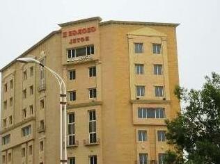 George II Hotel - Photo2
