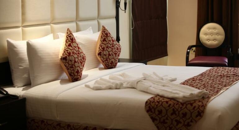 Horizon Manor Hotel - Photo4