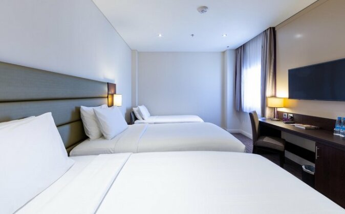 Premier Inn Doha Airport Doha - Photo4