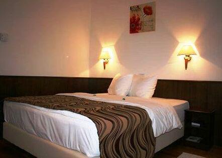 Best Western Central Hotel Arad - Photo4