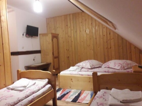 Denisa's Lodge - Photo4
