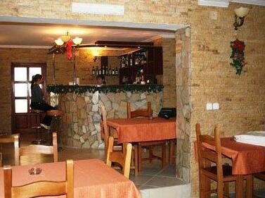 Pensiunea La Vasile - Photo3