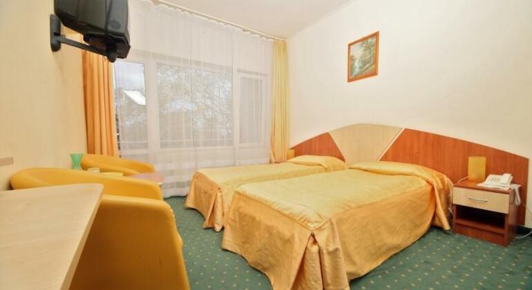 Hotel Nufarul - Photo4