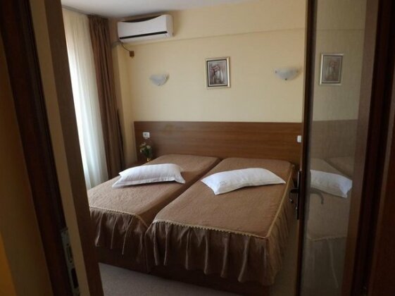 Casa Stimatul - Photo5