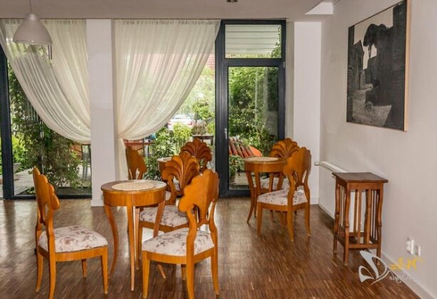 May Residence - Photo3