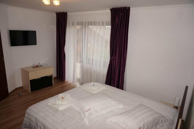 Amedeia - Photo5