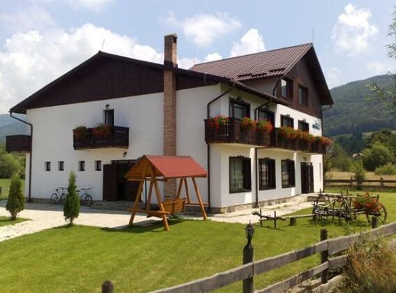 Serena Guesthouse Bran - Photo4