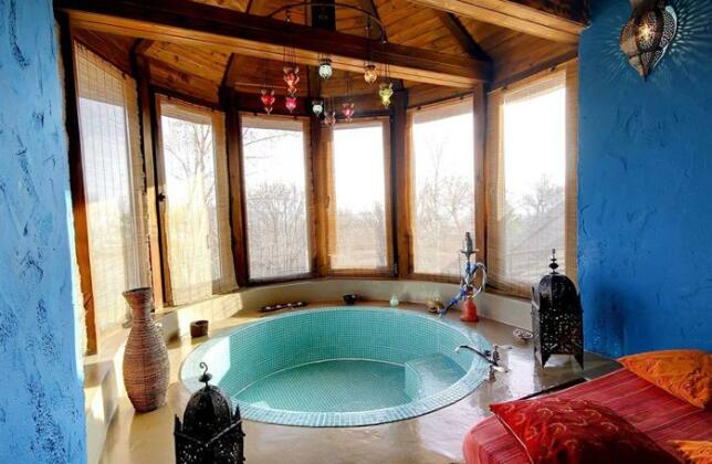 Chambers'n Charm Boutique Hotel - Photo5