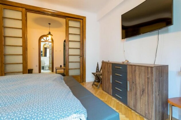 1 Bedroom Apartment Near Old City Center - Photo5
